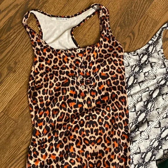 Three body suits - Picture 3 of 5